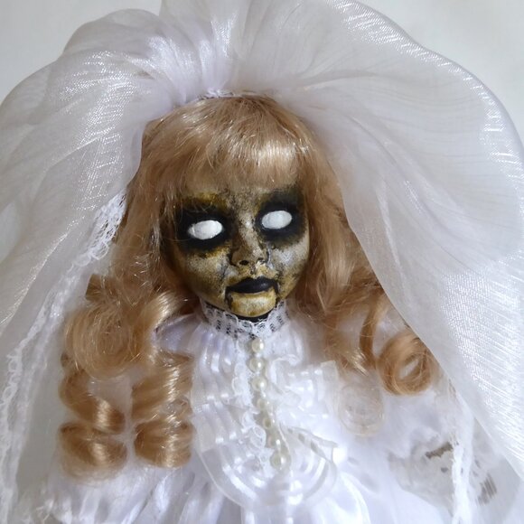 NEW OOAK 9” UNDEAD BRIDE GOTHIC HORROR DOLL PANDORA’S BOX PROP ODDITY - Picture 2 of 15